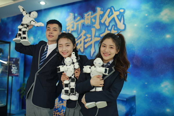 教學(xué)研發(fā)顯實(shí)力，新華互聯(lián)網(wǎng)科技五大<a href=http://njxh.cn target=_blank class=infotextkey>專(zhuān)業(yè)</a>特色學(xué)院亮點(diǎn)解析！