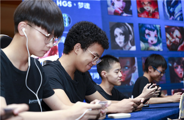 初中畢業(yè)學電競好不好？就業(yè)前景怎么樣？