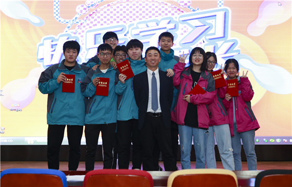 2019秋季新生階段課程結(jié)課答辯分享會(huì)圓滿落幕！