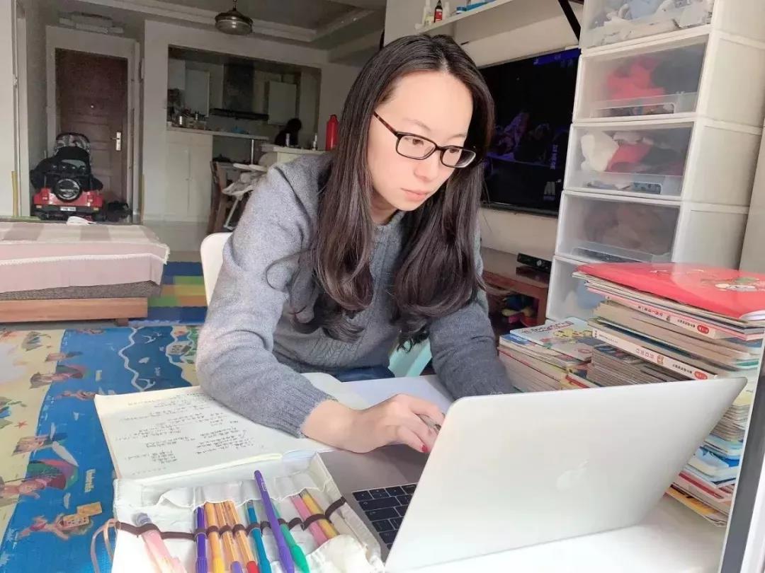 休假不休課，停課不停學，足不出戶在線學技術(shù)！