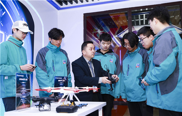 2020高考填報志愿選什么<a href=http://njxh.cn target=_blank class=infotextkey>專業(yè)</a>好？互聯(lián)網(wǎng)行業(yè)占大頭！