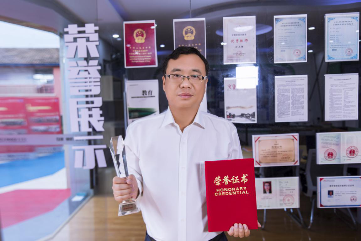 <a href=http://njxh.cn target=_blank class=infotextkey>專業(yè)</a>榜樣 | 砥礪前行 時(shí)代風(fēng)向！