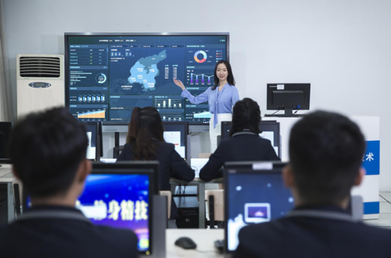 99公益日 | 新起點，筑夢公益行動，新華助有志學(xué)子追夢