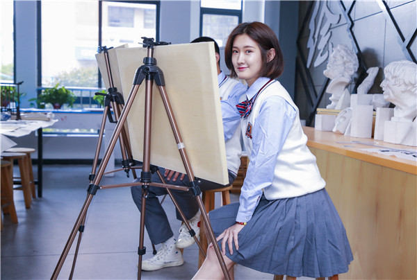 女生讀職業(yè)學(xué)校，學(xué)什么<a href=http://njxh.cn target=_blank class=infotextkey>專業(yè)</a>好就業(yè)