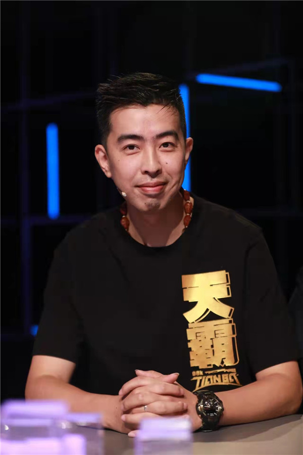 王者爭霸 限定名額！LGD俱樂部明星成員來新華啦！快來一戰(zhàn)高低