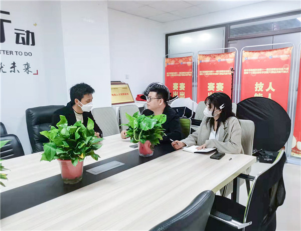 企業(yè)招聘進(jìn)校園，助力學(xué)生高質(zhì)量就業(yè)