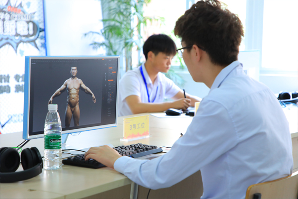 屢創(chuàng)新高！2021年新華學子薪資盤點