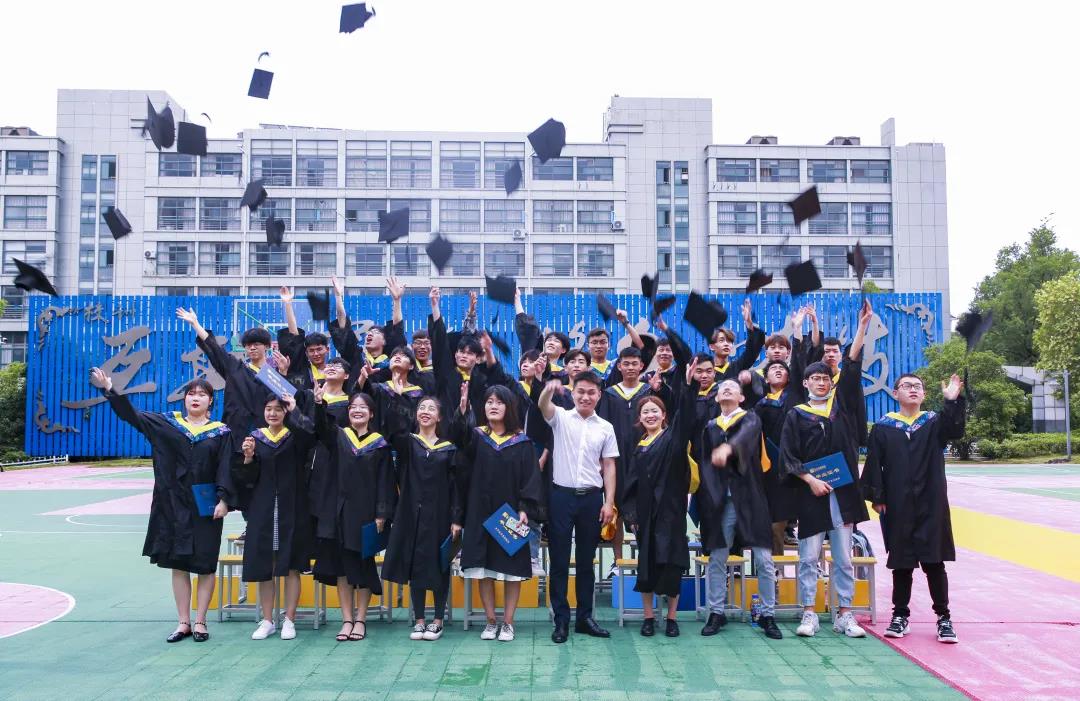 青春不散場，給新華時光的專屬回憶