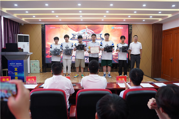 恭喜！我校學(xué)生代表隊(duì)榮獲2023 年“迎亞運(yùn)”新華電腦教育王者榮耀電競(jìng)對(duì)抗賽亞軍